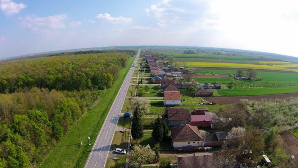 Hotel Kuca Za Odmor "Dva Srca" Ceminac Exterior foto